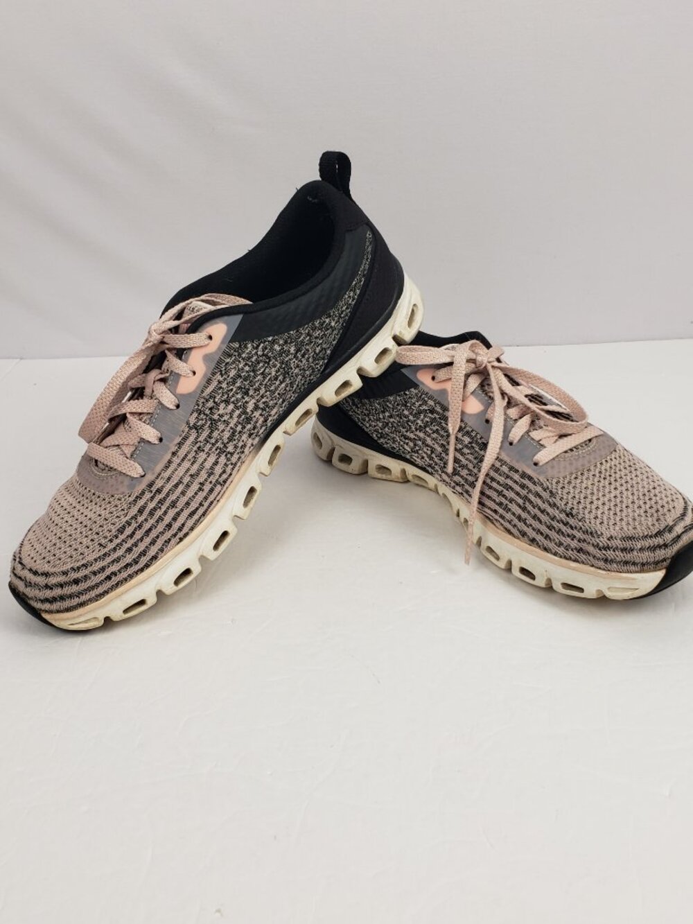 Skechers 9 Pink Gray Black Glide Step Sneakers Womens Shoes Air Cooled